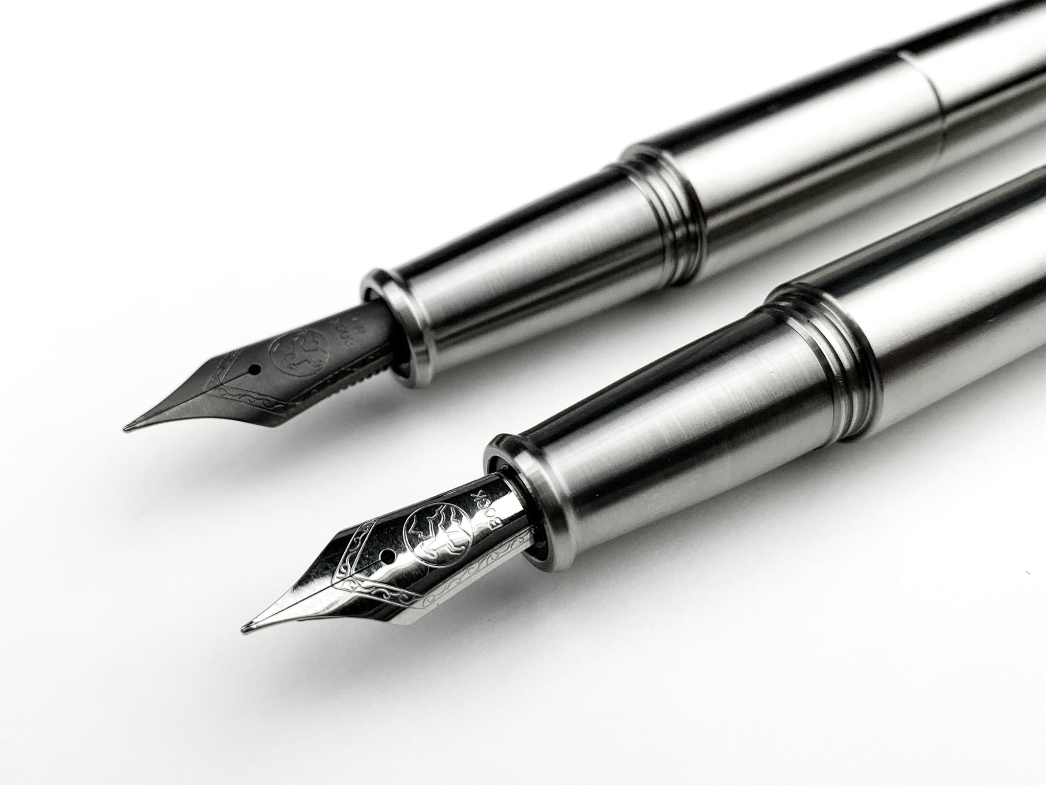 PIUMA Pocket Fountain Pen - Titanium - ensso